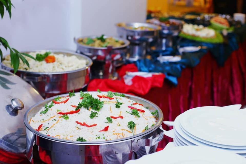 Hotel Nathaliya كاتوناياكى المظهر الخارجي الصورة