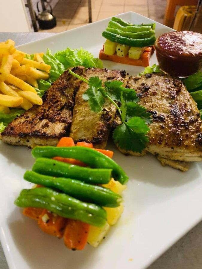 Hotel Nathaliya كاتوناياكى المظهر الخارجي الصورة