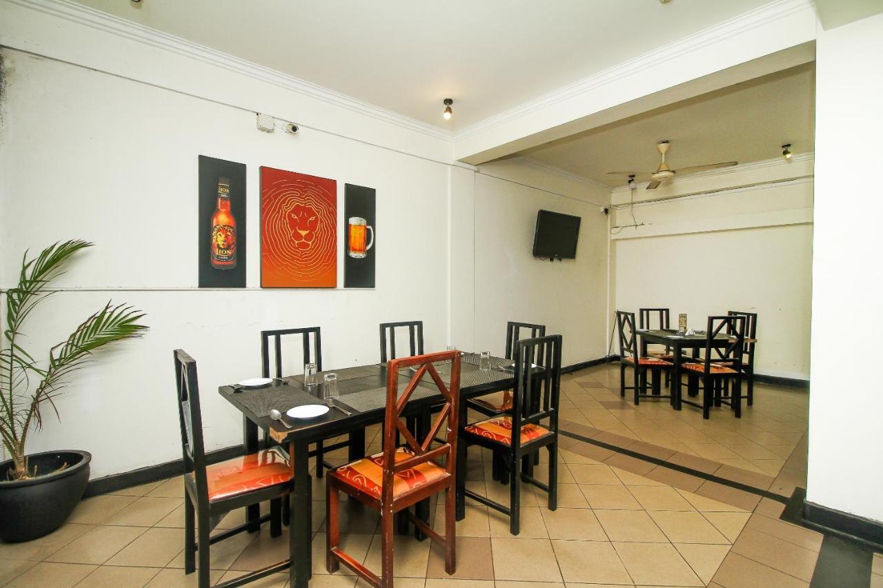 Hotel Nathaliya كاتوناياكى المظهر الخارجي الصورة