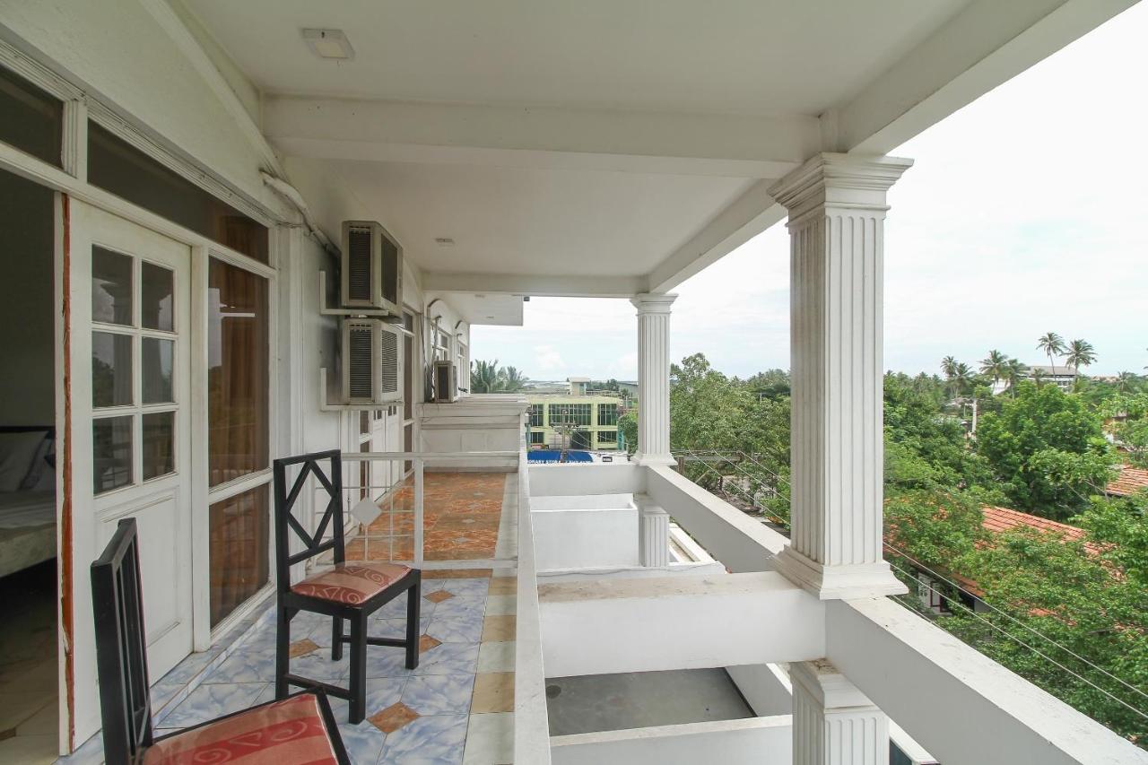 Hotel Nathaliya كاتوناياكى المظهر الخارجي الصورة