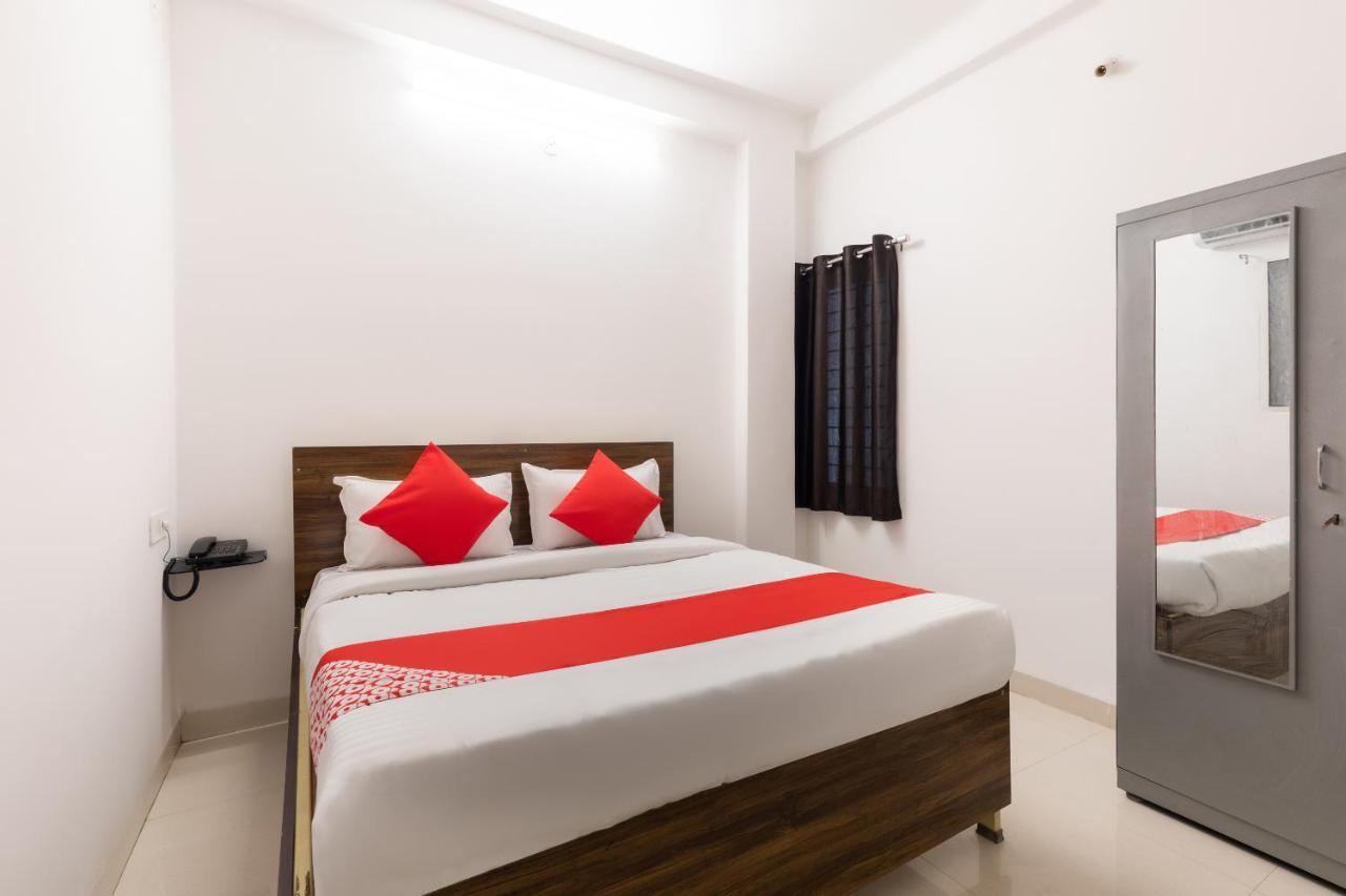 Hotel Nathaliya كاتوناياكى المظهر الخارجي الصورة